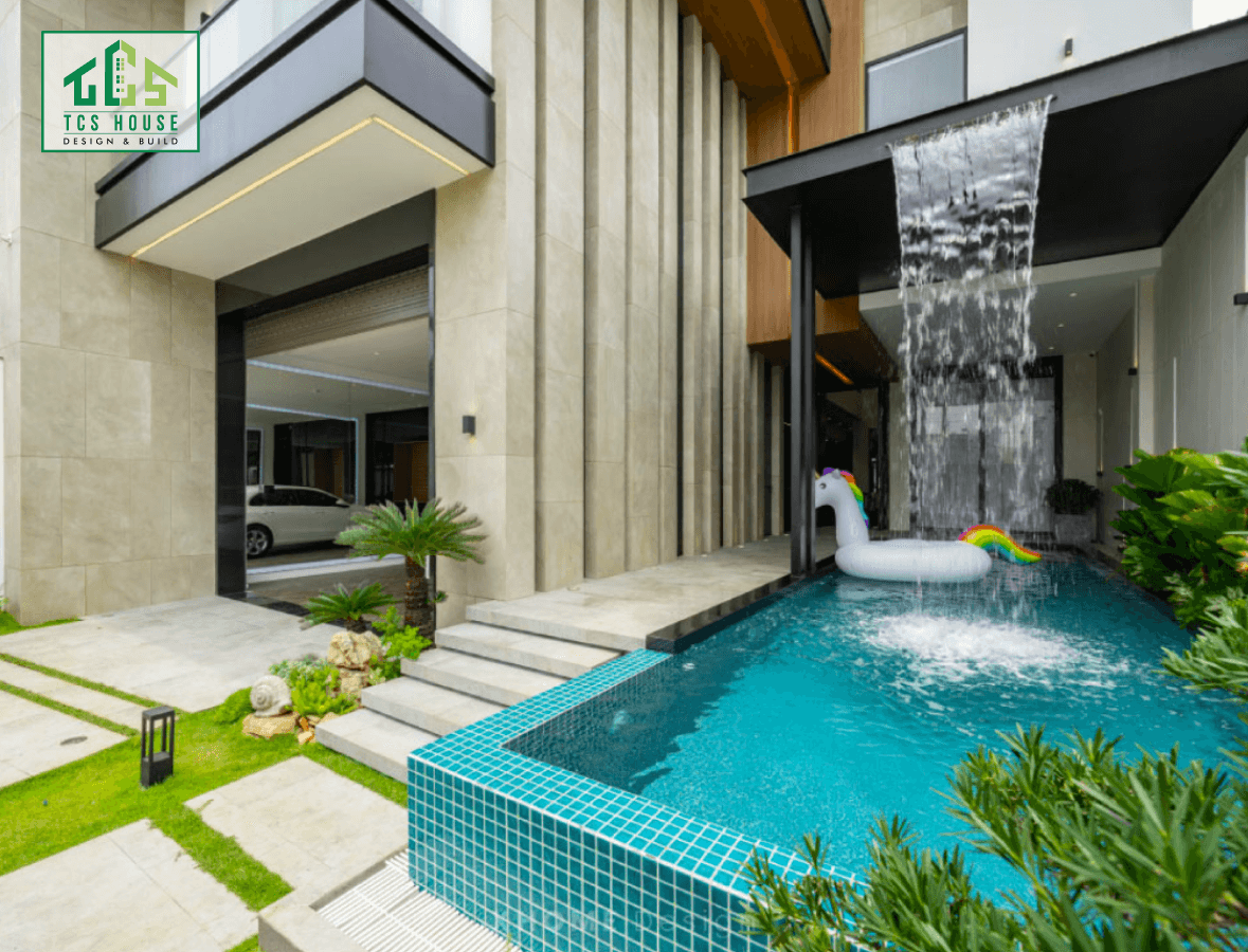Biệt thự mái thái chữ L có bể bơi ngoài trời