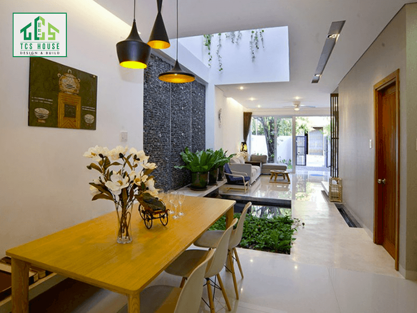 Mẫu spa với thiết kế giếng trời tự nhiên