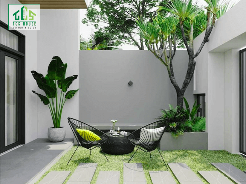 Mẫu spa với tường cây xanh